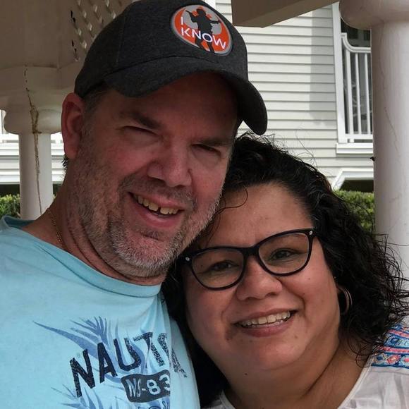 Meet your Posher, Ines - Picture 1 of 1